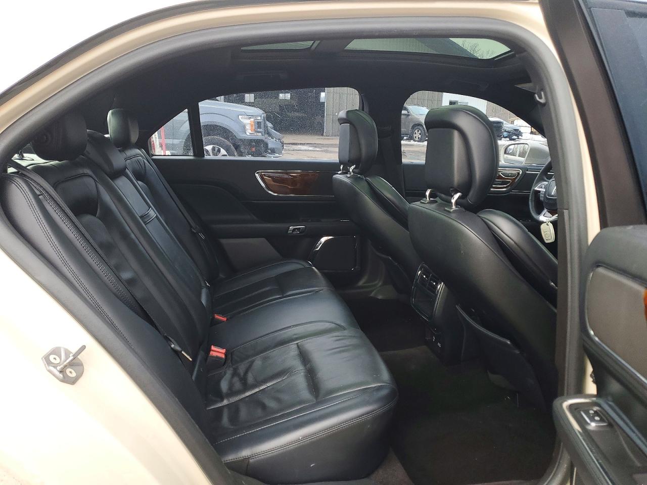 2018 Lincoln Continentl VIN 1LN6L9SK9J5601251 photo 10