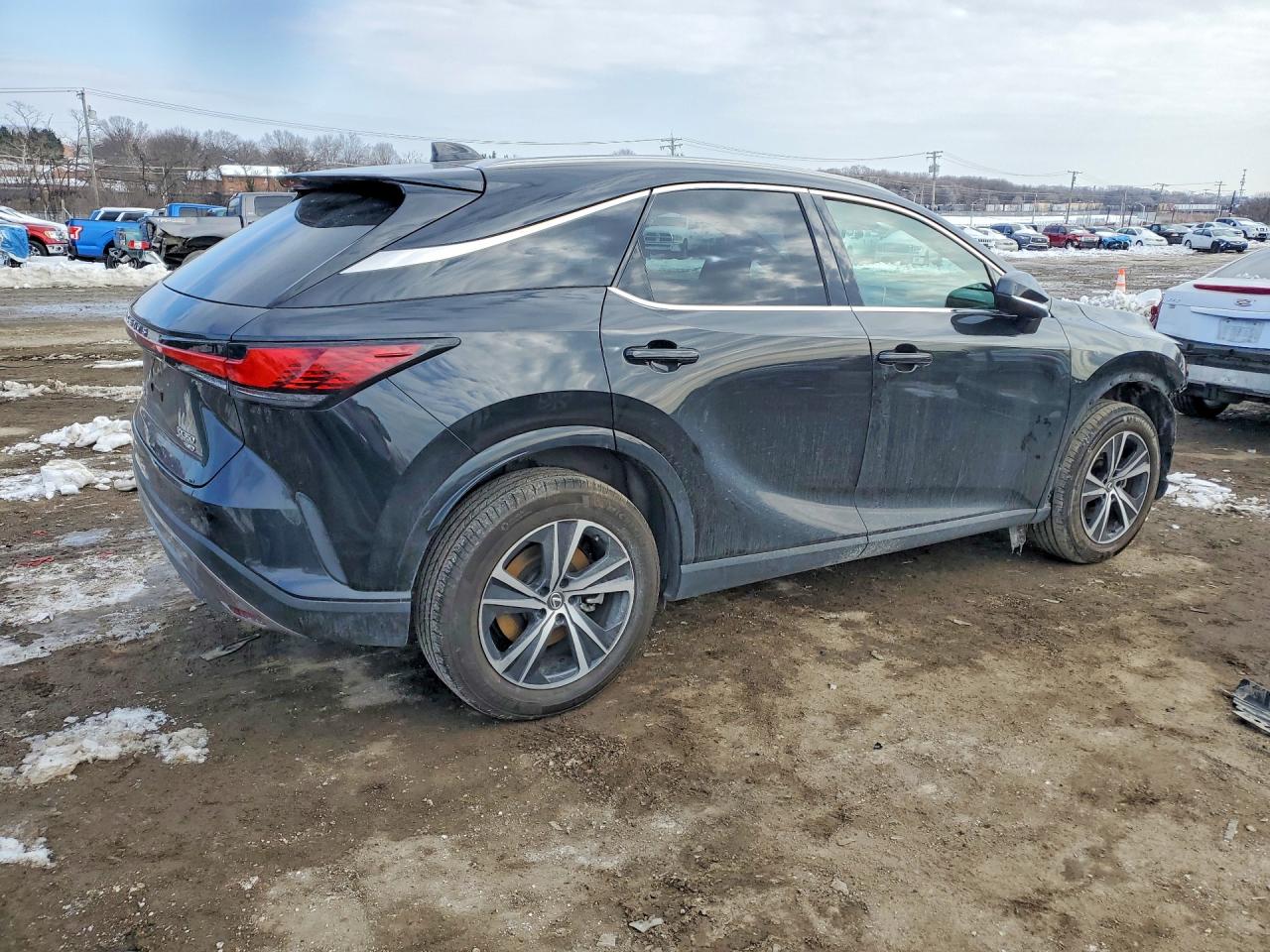 2023 LEXUS Rx350 VIN 2T2BAMCA5PC019415 photo 3