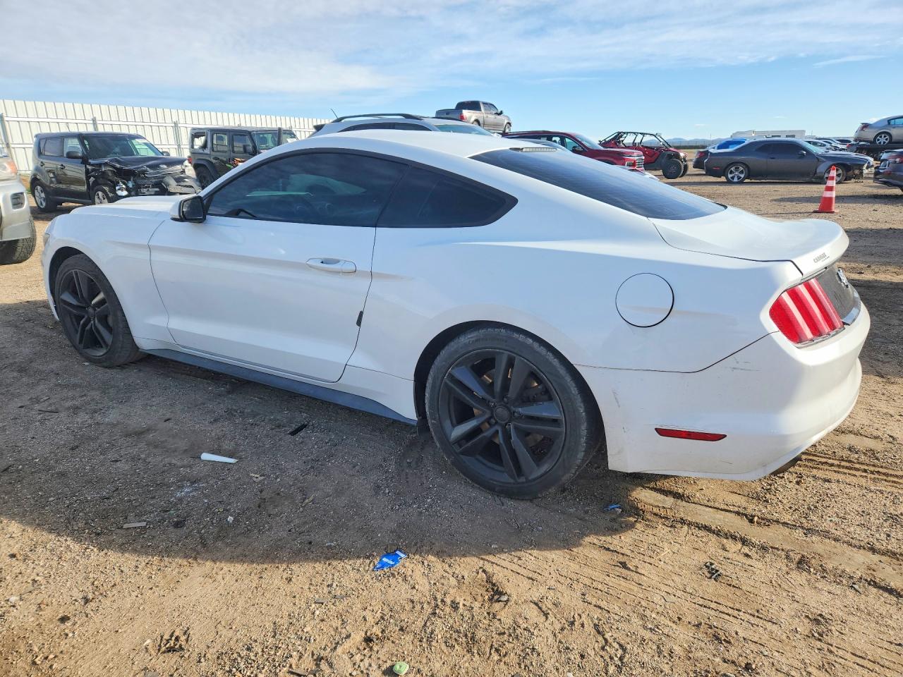 2016 Ford All models VIN 1FA6P8TH6G5204617 photo 2