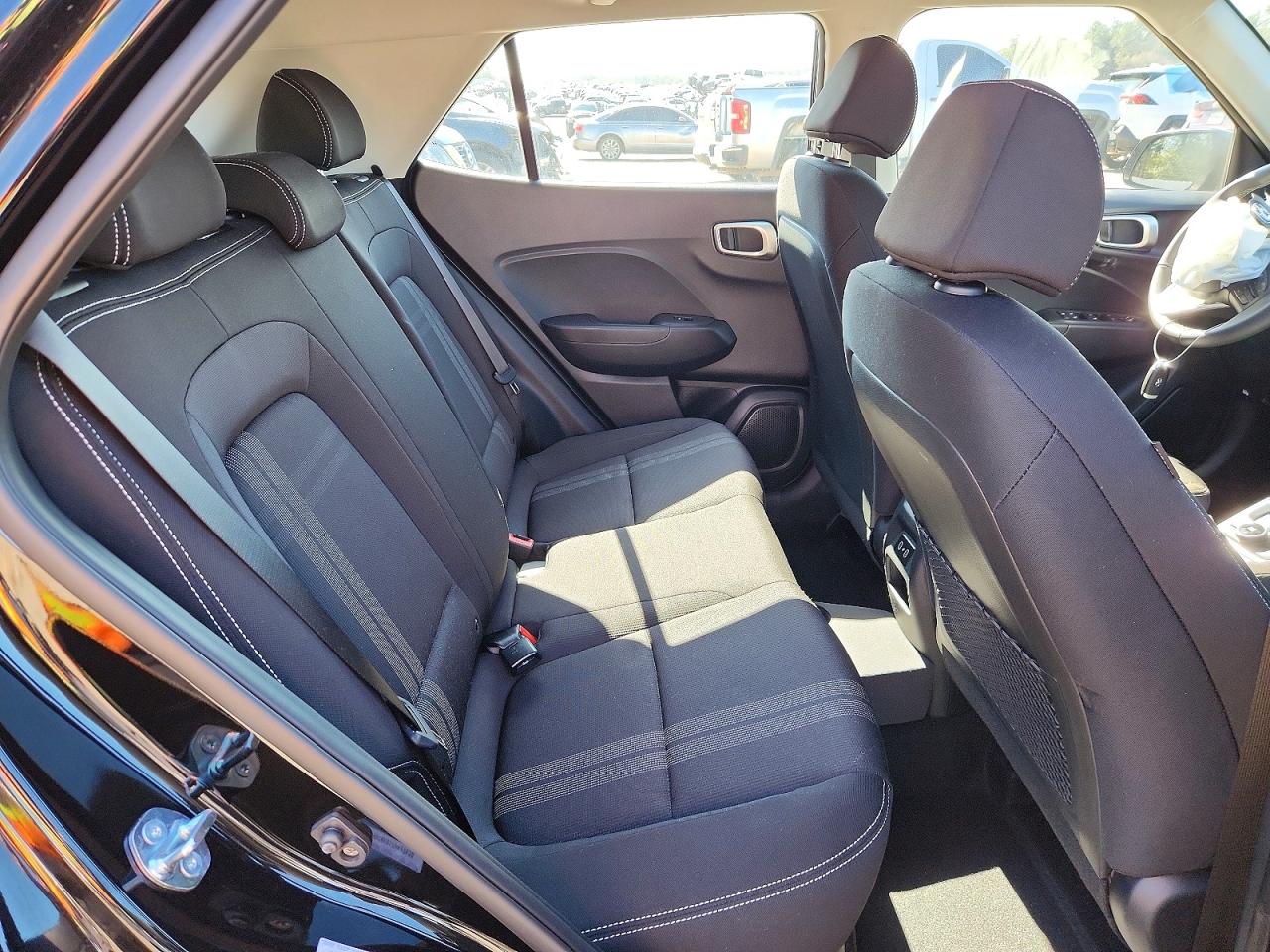 2026 Hyundai Venue VIN KMHRC8A31TU427539 photo 11