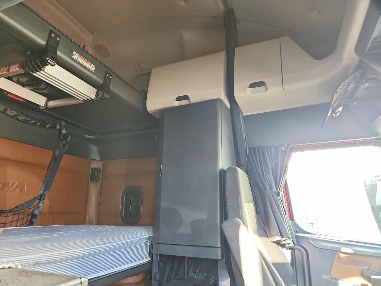2021 FREIGHTLINER All other VIN 3AKJHHDR9MSMG7953 photo 9