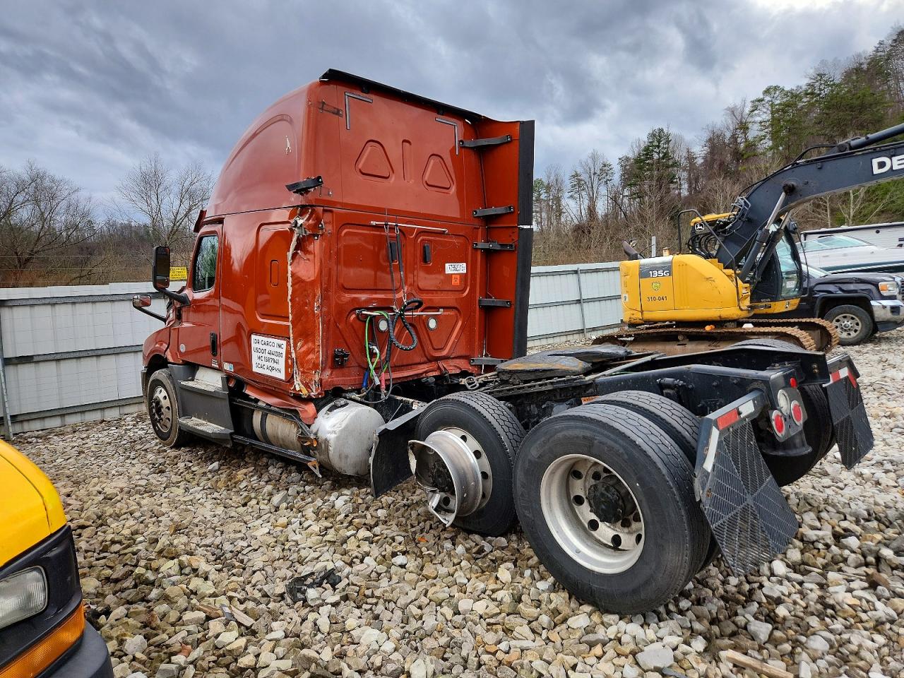 2020 FREIGHTLINER All other VIN 3AKJHHDR7LSLP9809 photo 3