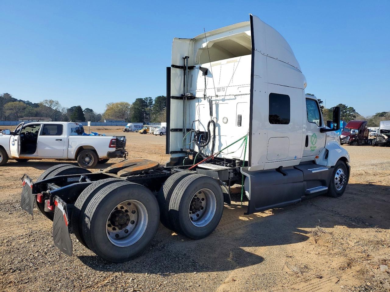 2019 INTERNATIONAL All models VIN 3HSDZAPR1KN390108 photo 4