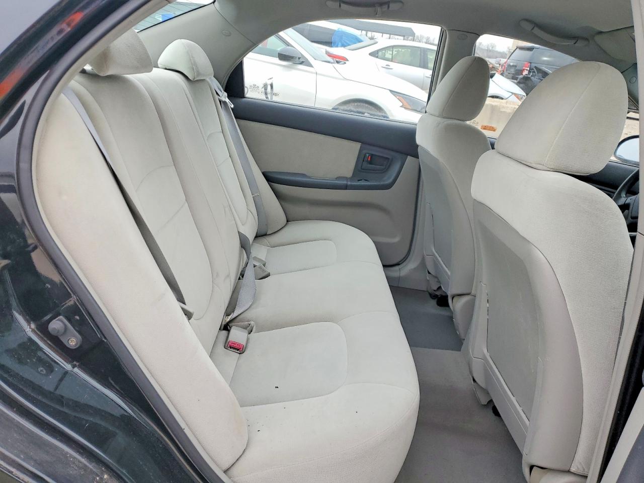 2005 Kia Spectra VIN KNAFE121755101261 photo 10
