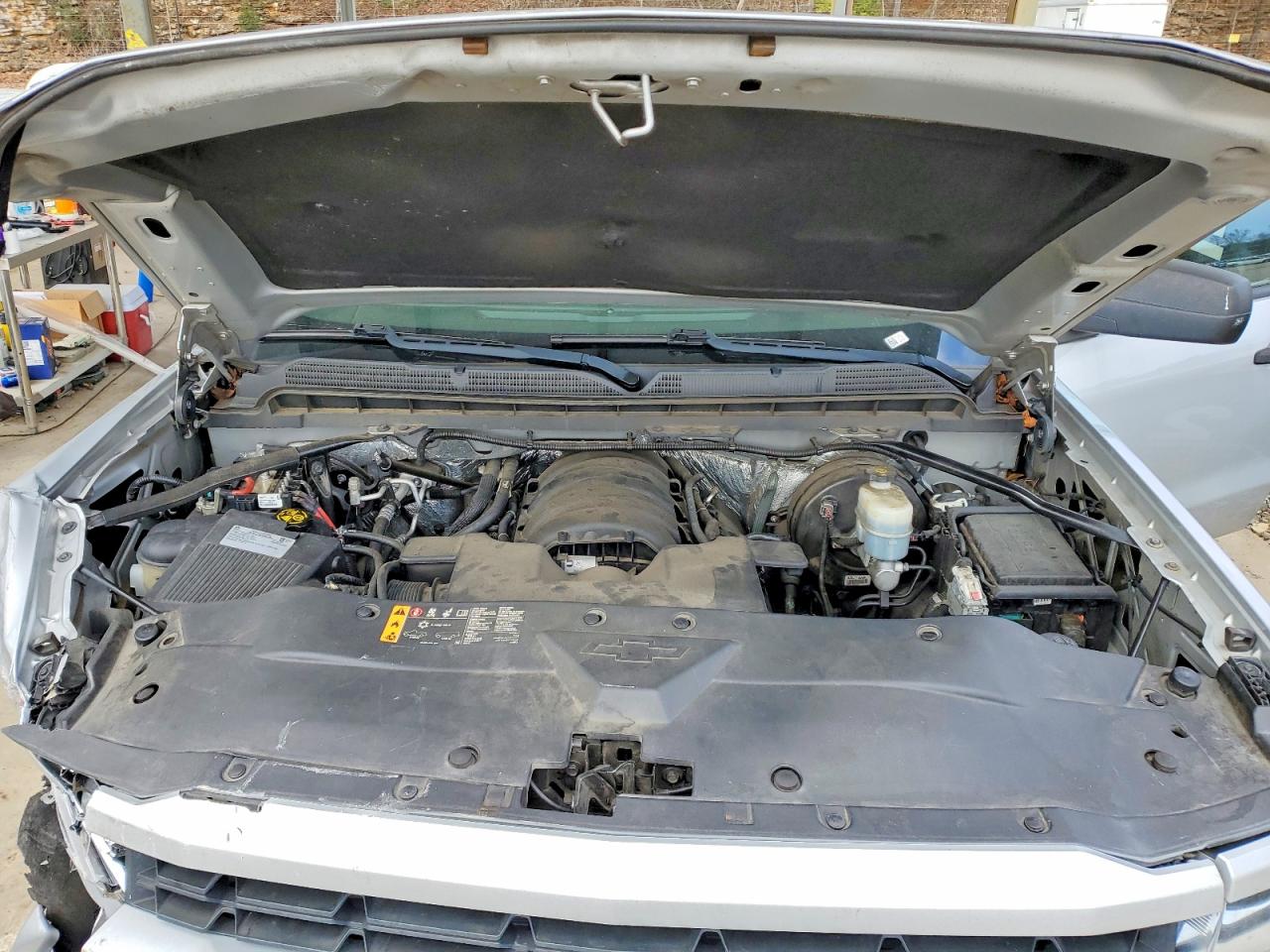 2018 Chevrolet All models VIN 1GCRCPECXJZ315461 photo 11