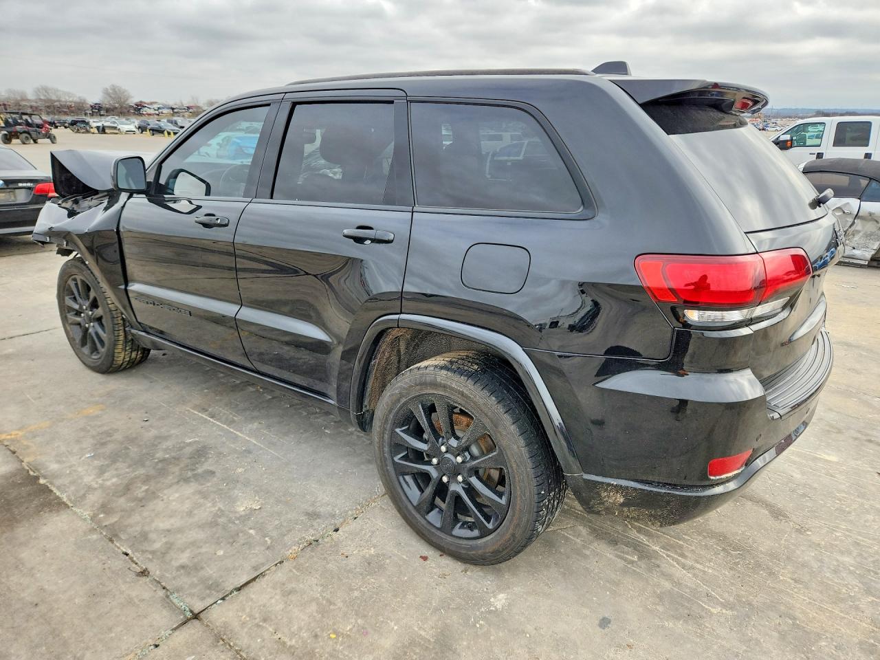 2018 Jeep Grand cher VIN 1C4RJEAG9JC429182 photo 2