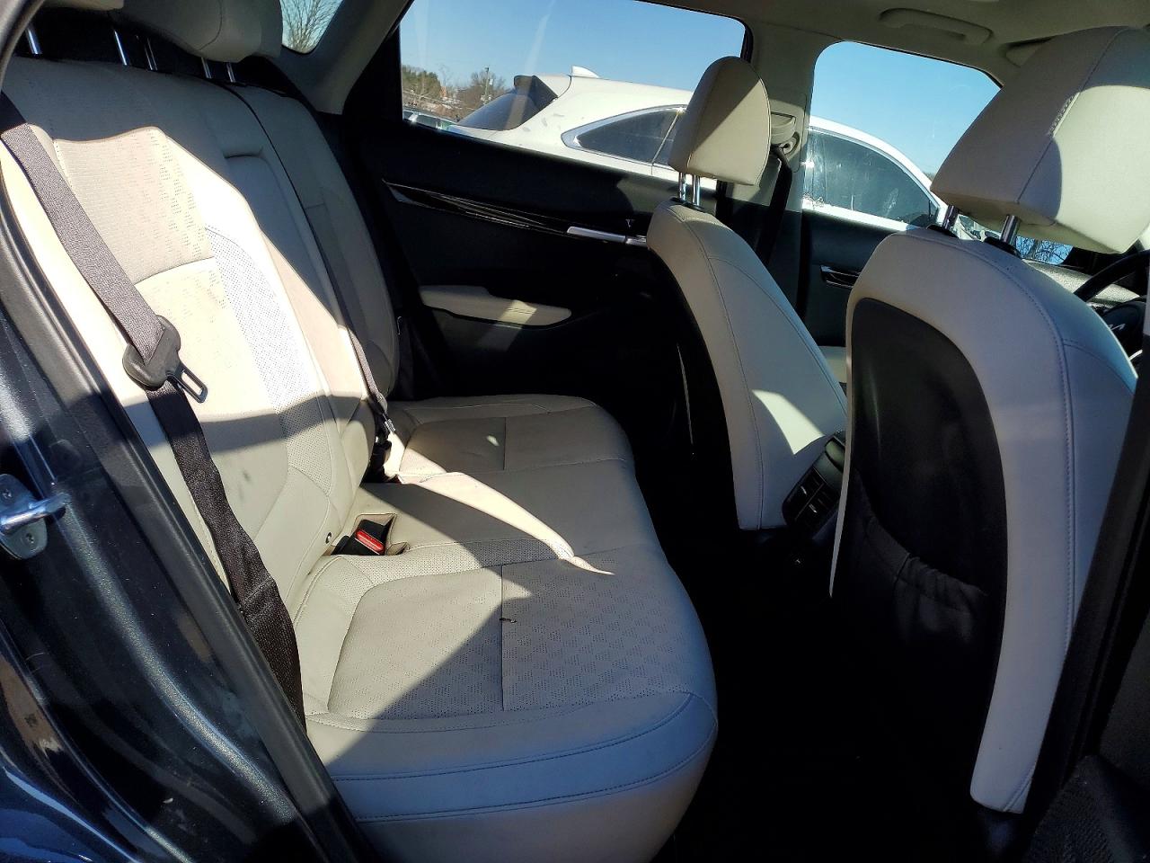 2023 Kia Seltos VIN KNDERCAA2P7404035 photo 11