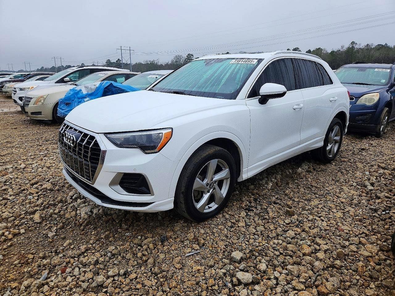 2020 Audi Q3 VIN WA1AECF39L1041664 photo 1