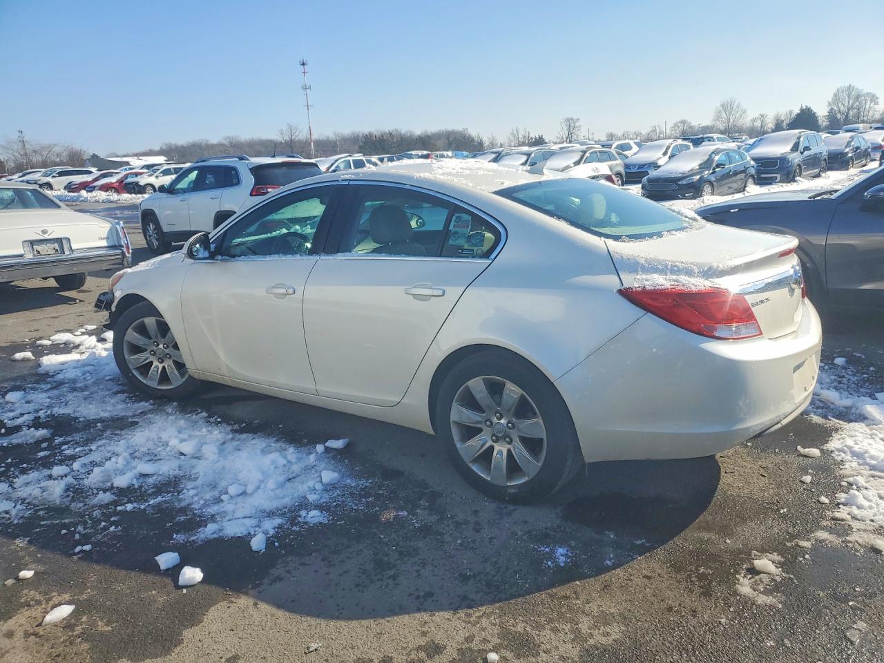 2012 Buick Regal VIN 2G4GR5EK4C9151005 photo 2