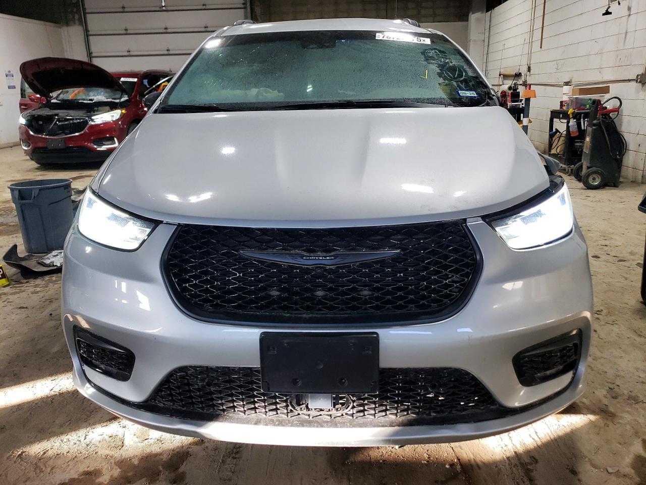 2024 Chrysler Pacifica VIN 2C4RC3BGXRR175224 photo 5