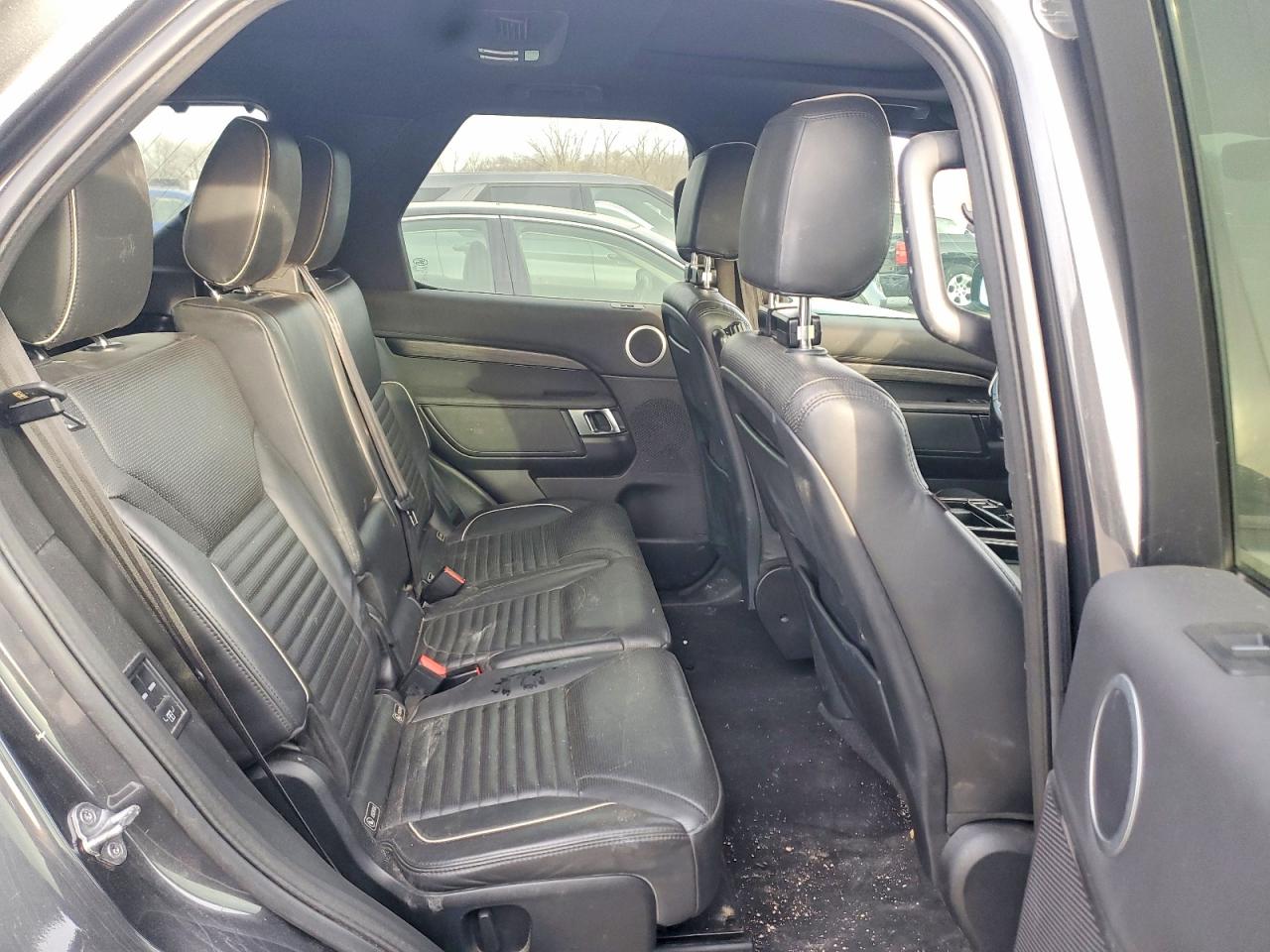 2018 Land Discovery VIN SALRR2RK9JA054981 photo 11