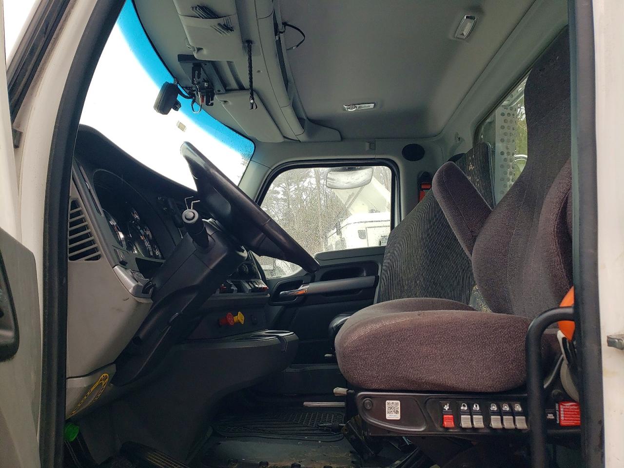 2020 KENWORTH All models VIN 1XKYA48X9LJ393170 photo 5