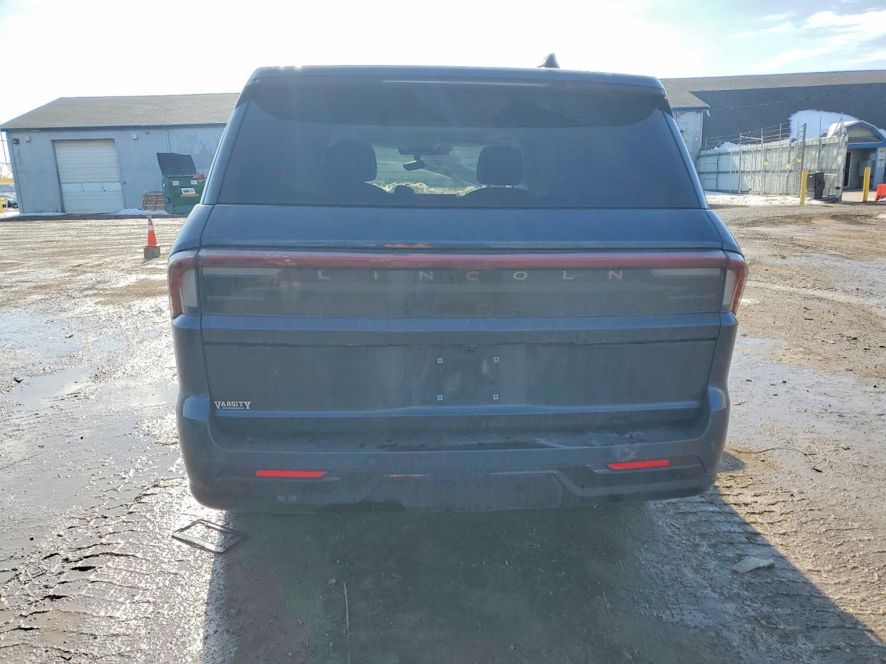 2025 Lincoln Navigator VIN 5LMJJ2LG8SEL11602 photo 6
