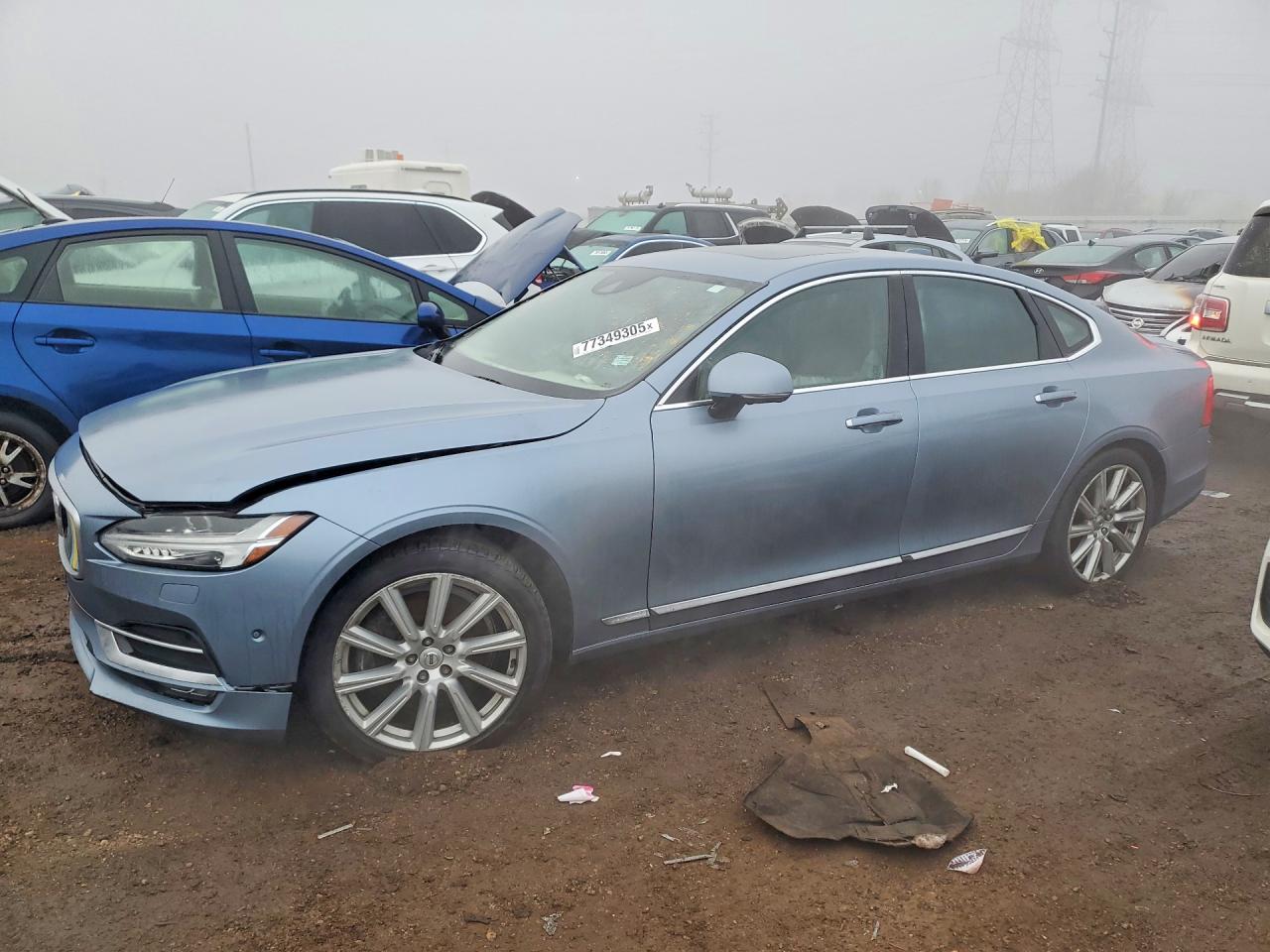 2017 Volvo S90 VIN YV1A22ML9H1010847 photo 1