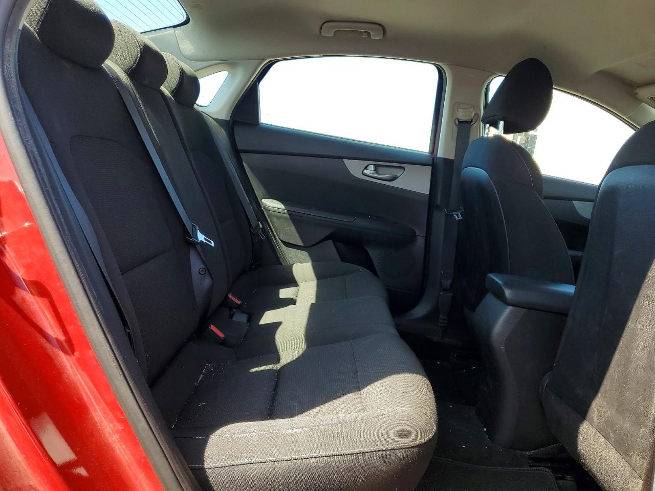 2021 Kia Forte VIN 3KPF24AD9ME346638 photo 10