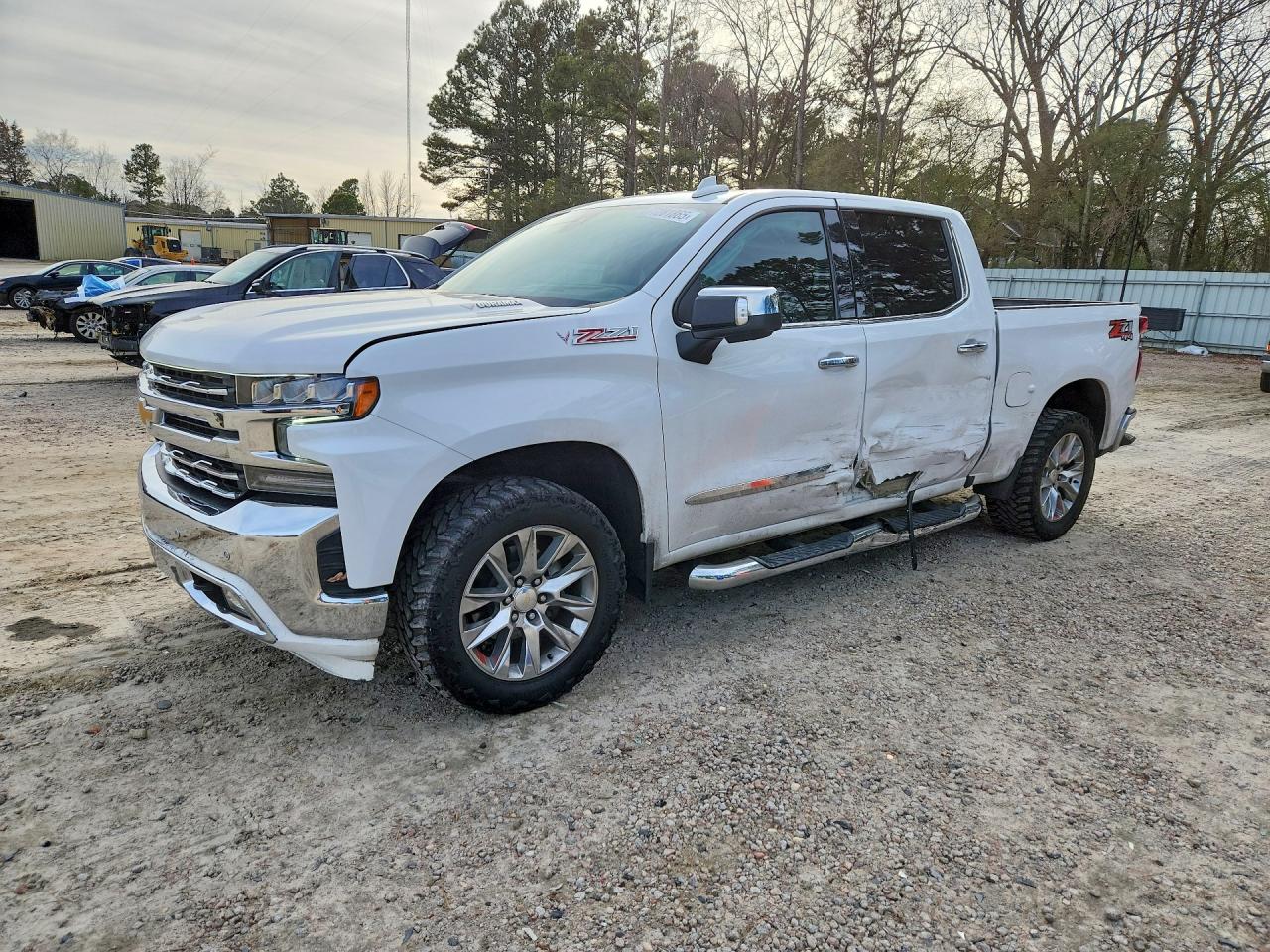 2021 Chevrolet All models VIN 3GCUYGET8MG138327 photo 1
