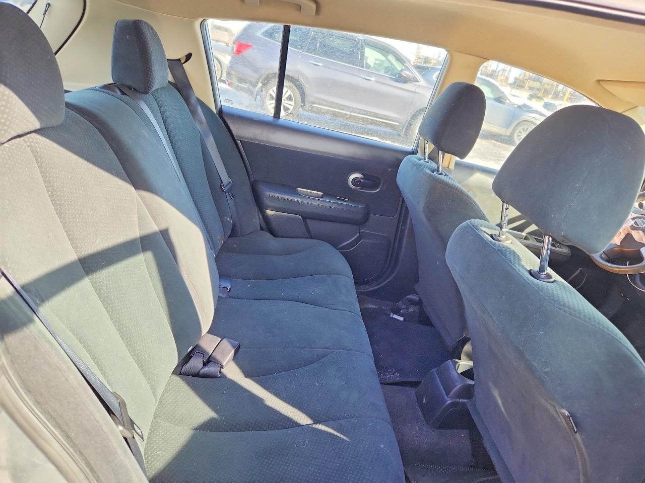 2011 NISS Versa VIN 3N1BC1CPXBL460273 photo 10