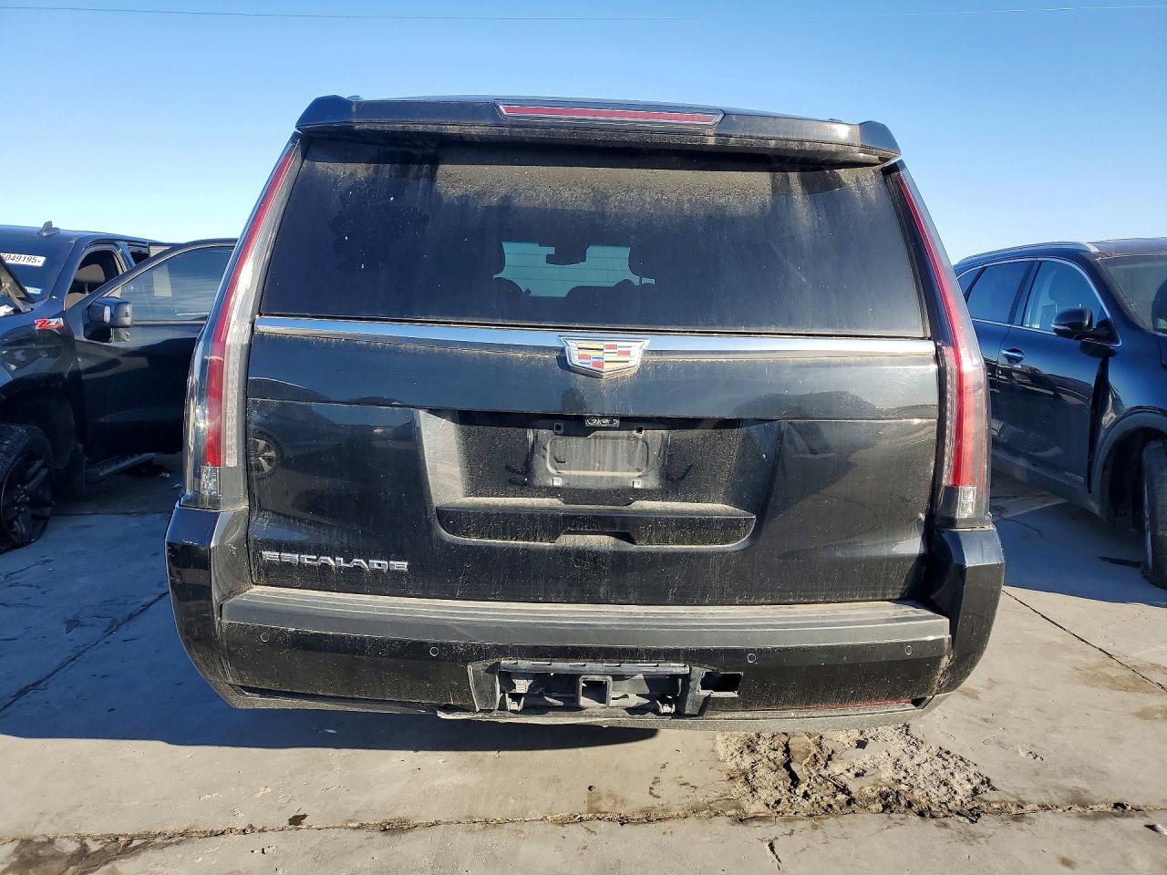 2019 Cadillac Escalade VIN 1GYS3HKJ3KR286200 photo 6