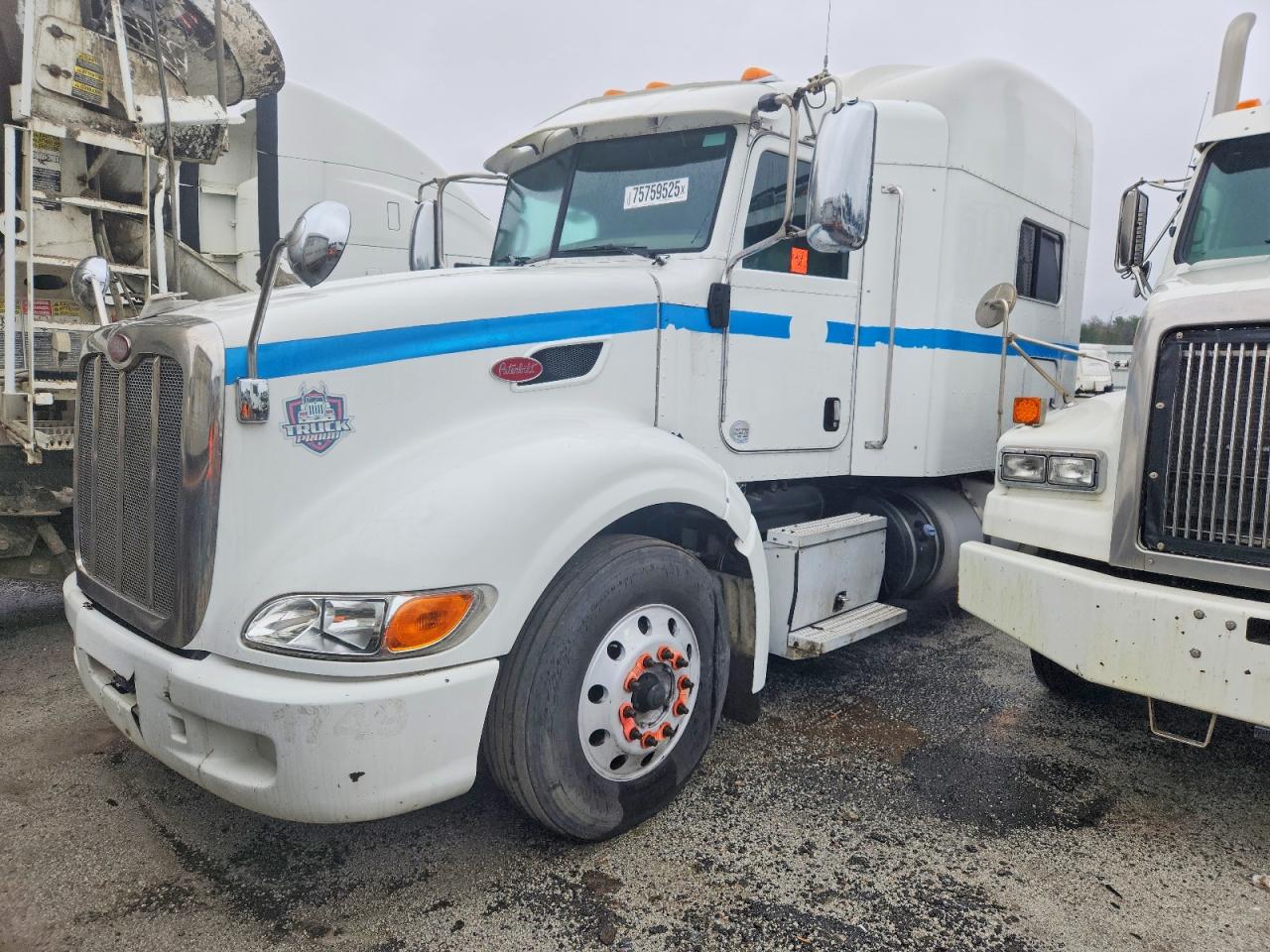 2014 PETERBILT All models VIN 1XPHDP9XXED225993 photo 2