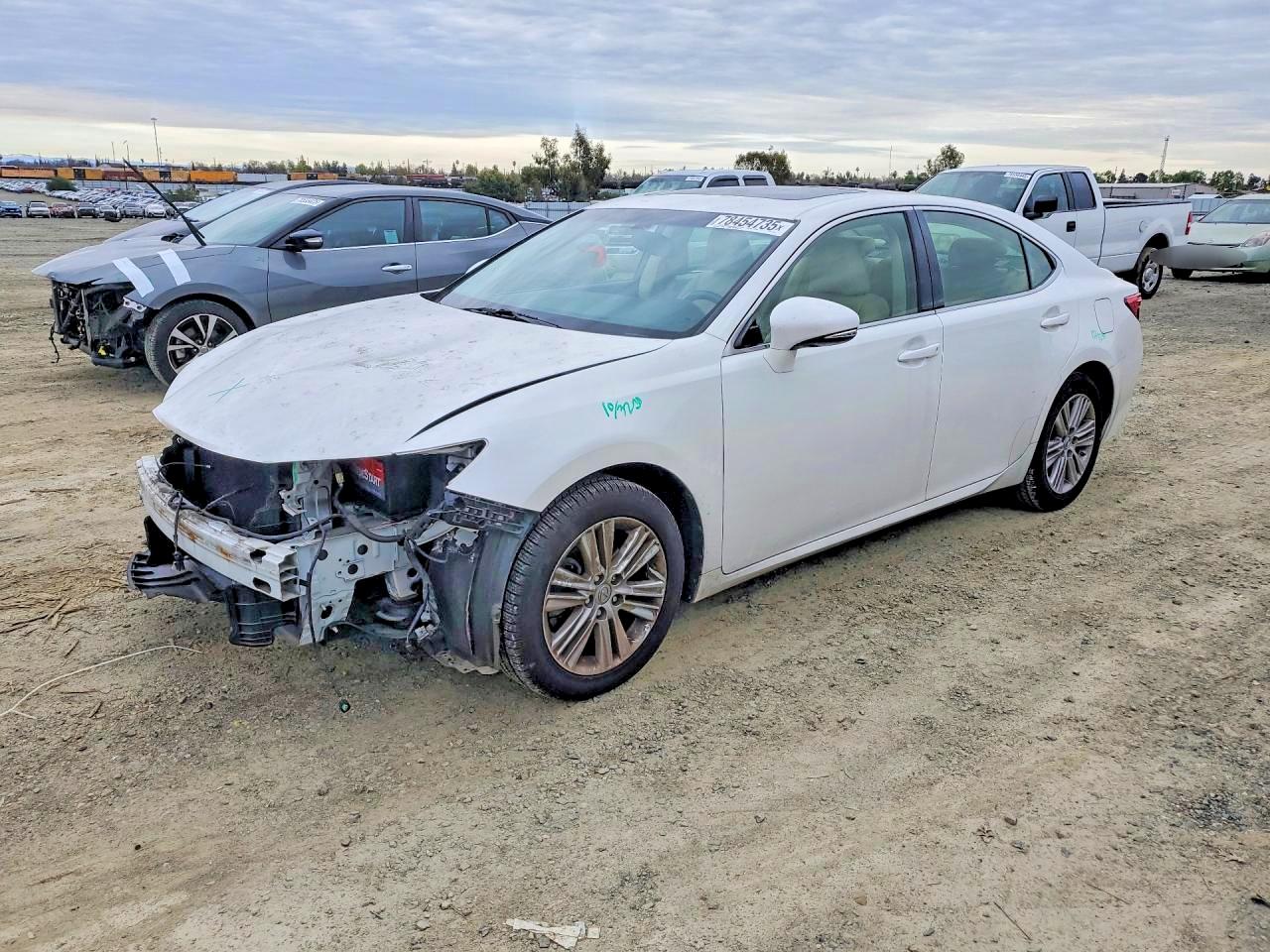 2014 Lexus ES350 VIN JTHBK1GG0E2134982 photo 1