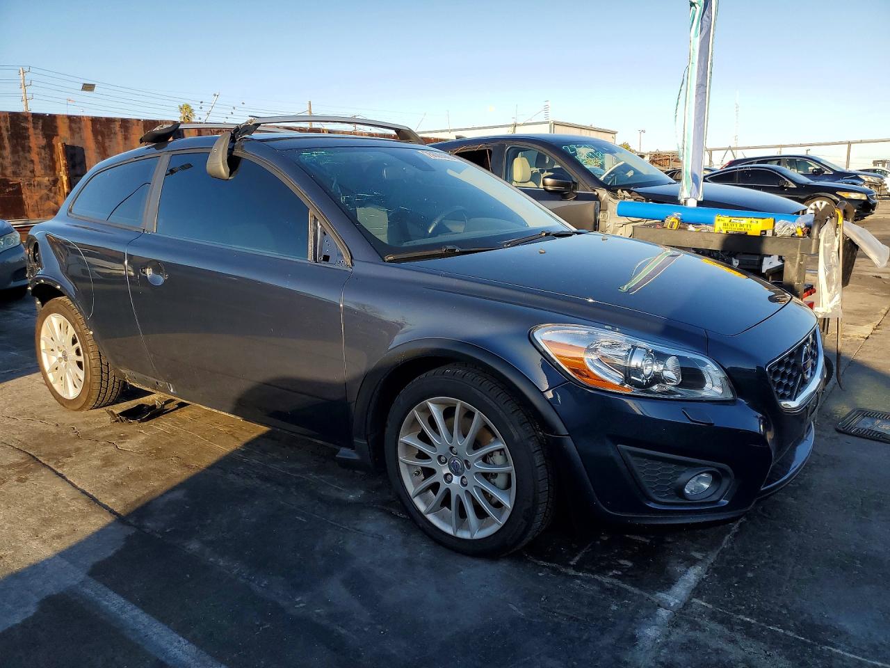 2012 Volvo C30 VIN YV1672MK8C2269072 photo 4