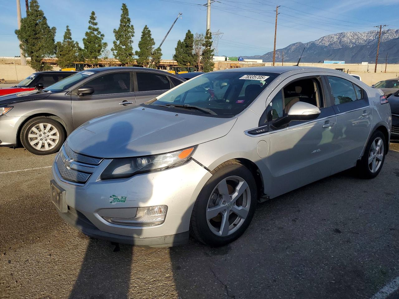 2014 CHEV Volt VIN 1G1RE6E48EU135193 photo 1