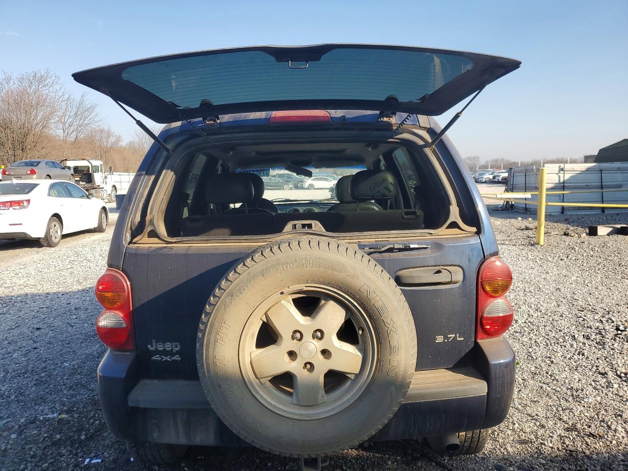 2003 Jeep Liberty VIN 1J4GL58K63W546130 photo 6