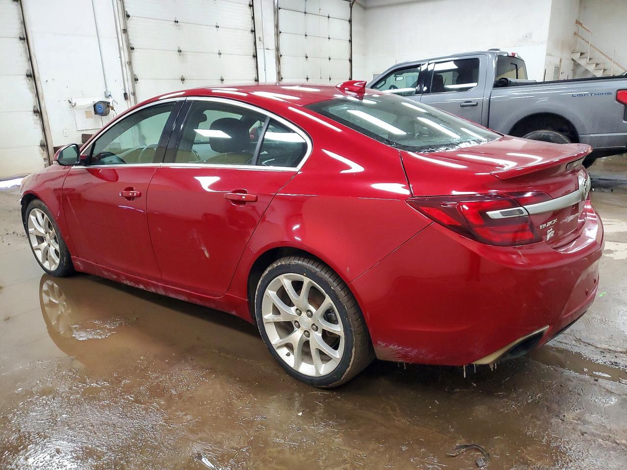 2015 Buick Regal VIN 2G4GT5GX3F9134775 photo 2