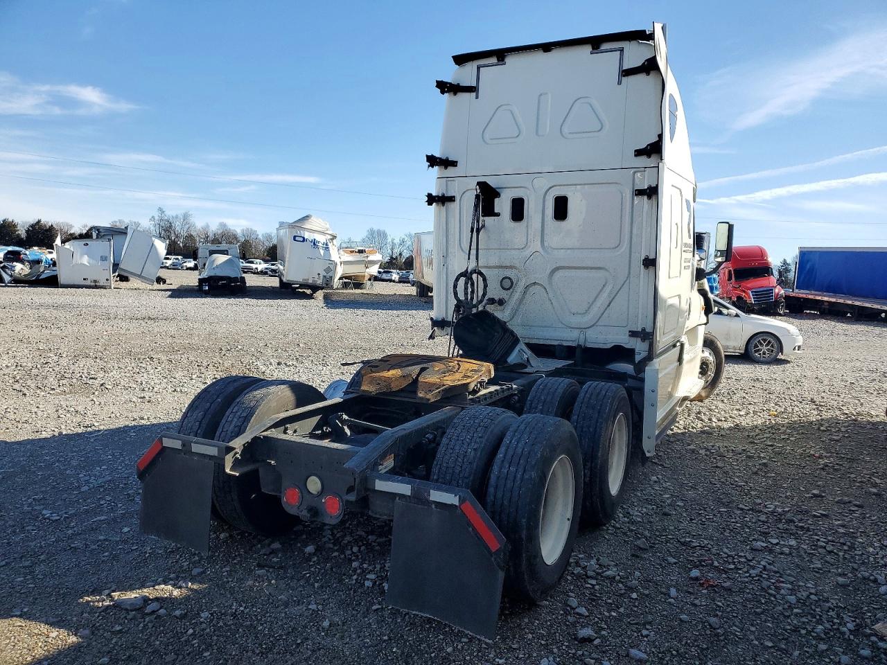 2017 FREIGHTLINER All other VIN 3AKJGLDR8HDHU1652 photo 4