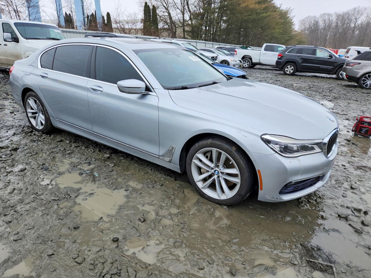 2016 BMW 7 series VIN WBA7F2C56GG416813 photo 4
