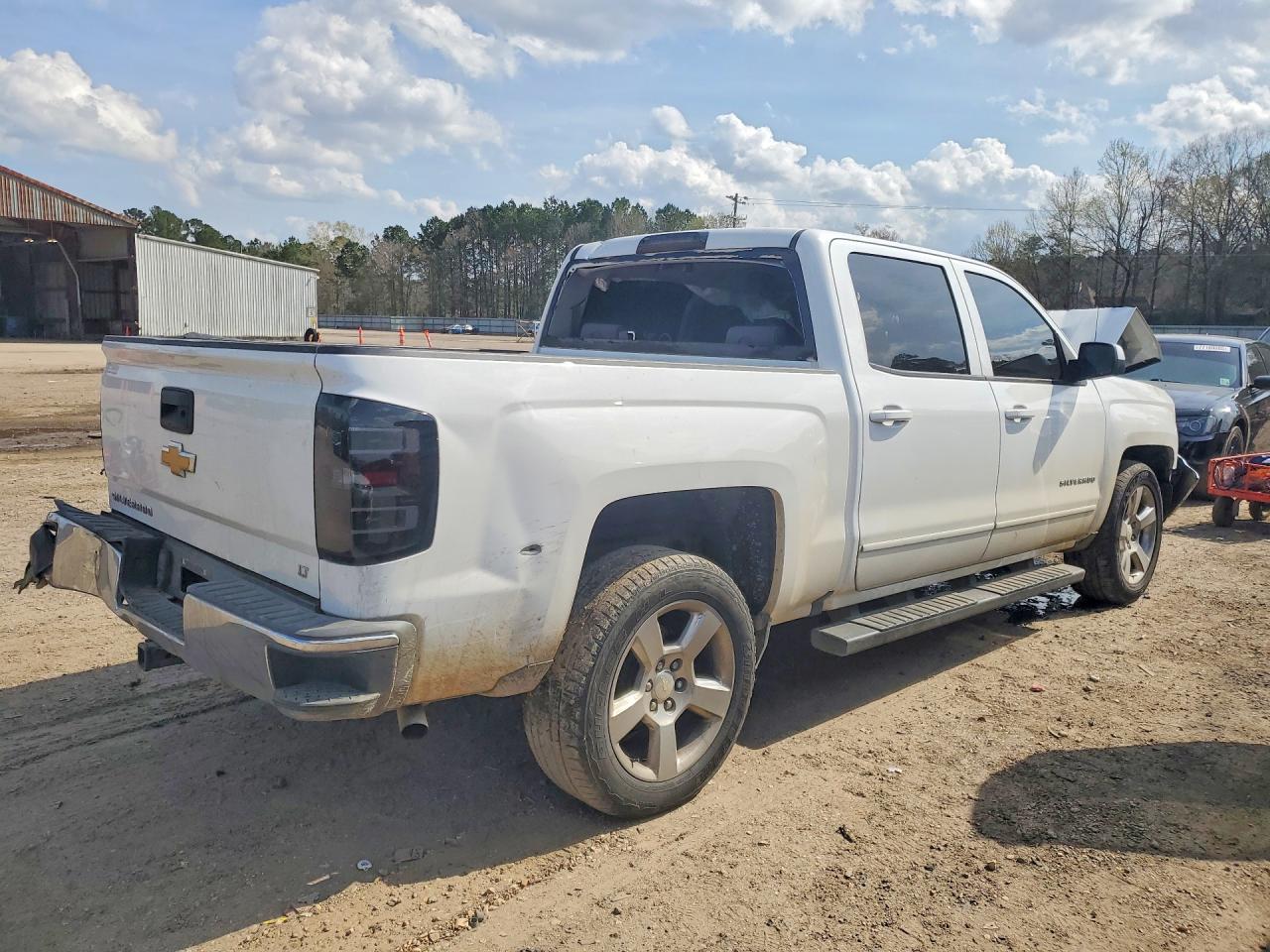 2017 Chevrolet All models VIN 3GCPCREC3HG407492 photo 3