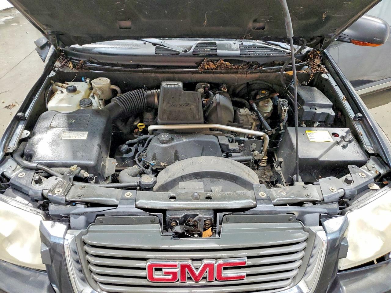 2005 GMC Envoy VIN 1GKDT13S152302912 photo 12