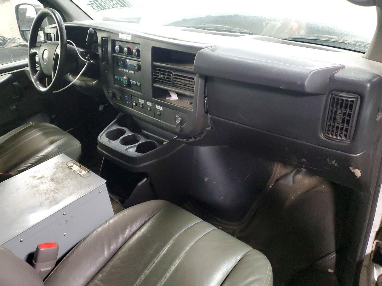2013 CHEV Express VIN 1GCWGFCA4D1146723 photo 8