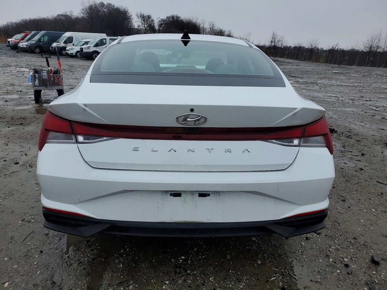 2022 Hyundai Elantra VIN 5NPLS4AG5NH068136 photo 6