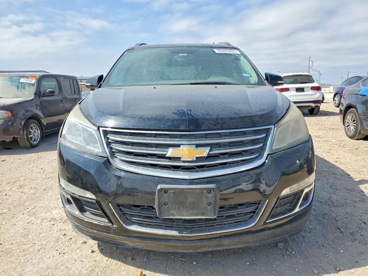 2017 Chevrolet Traverse VIN 1GNKRHKD6HJ280615 photo 5
