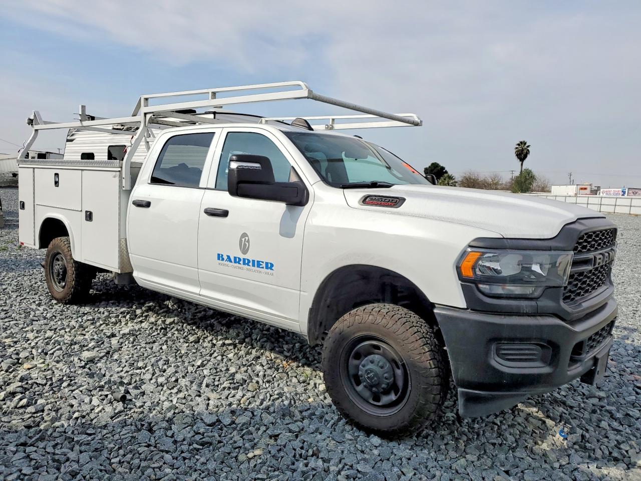 2024 Ram All models VIN 3C6UR5HJXRG180198 photo 4
