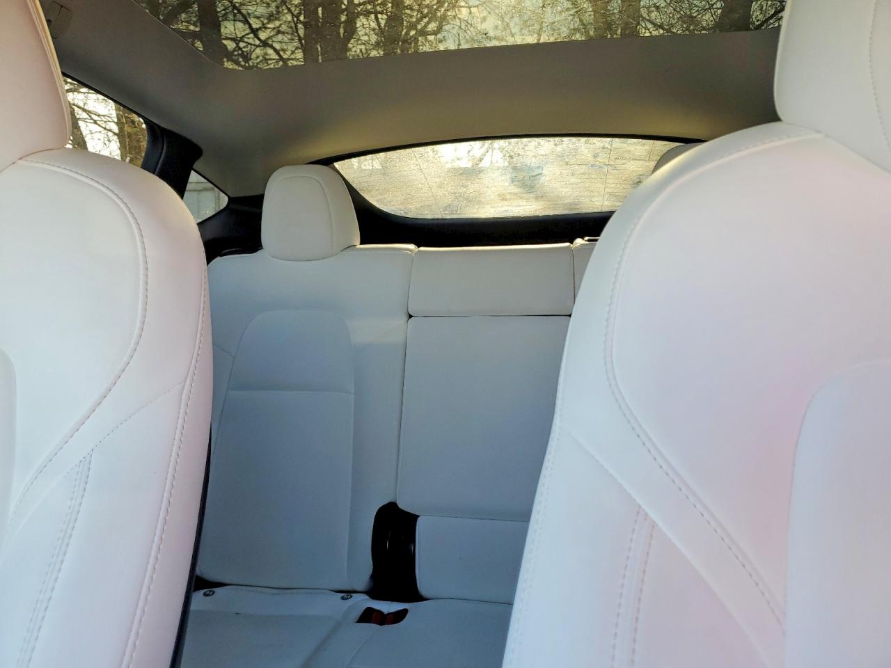 2020 Tesla Model y VIN 5YJYGDEE3LF037141 photo 10