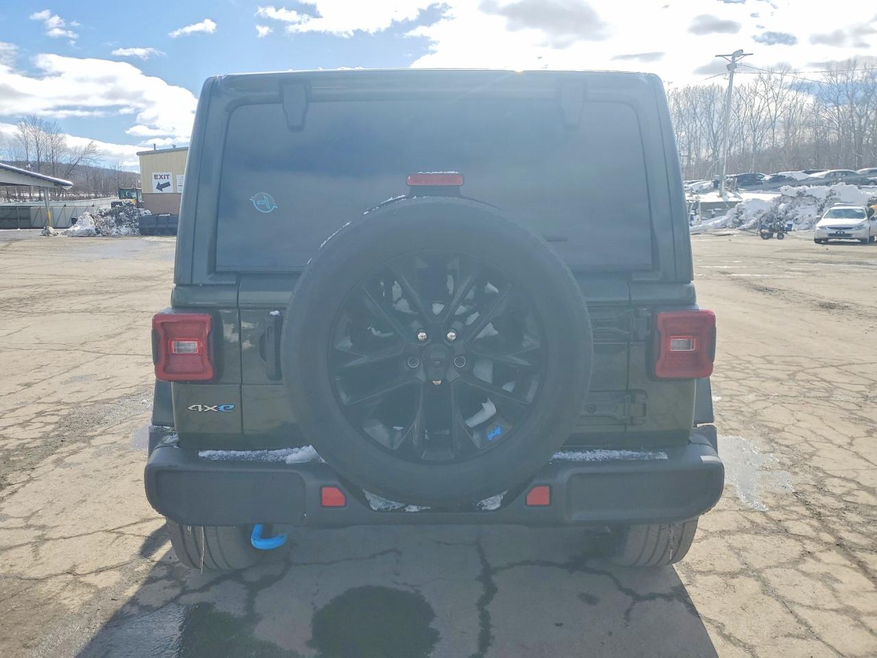 2023 Jeep Wrangler / VIN 1C4JJXP68PW627427 photo 6