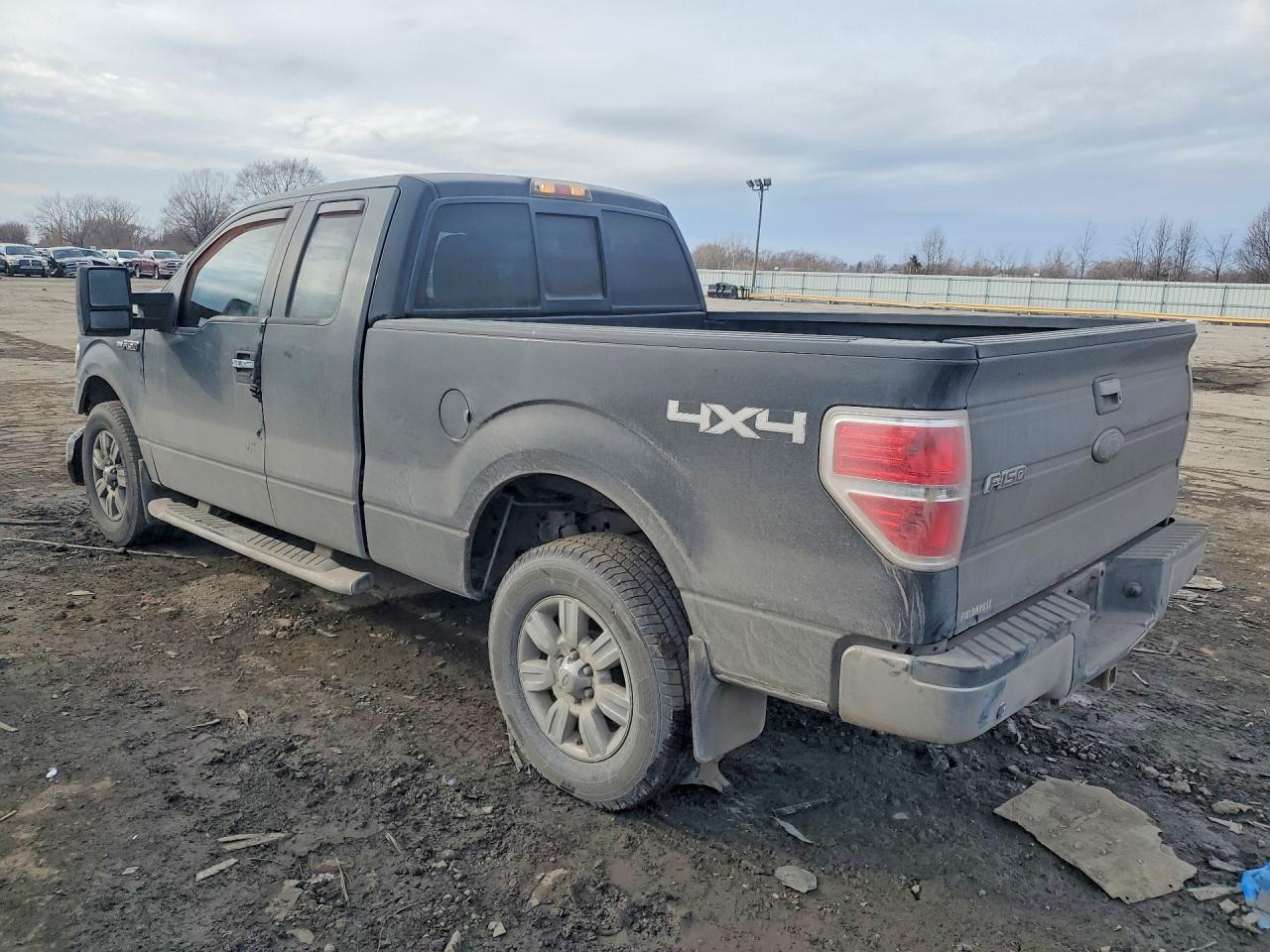 2011 Ford F150 VIN 1FTFX1EF9BKD55751 photo 2