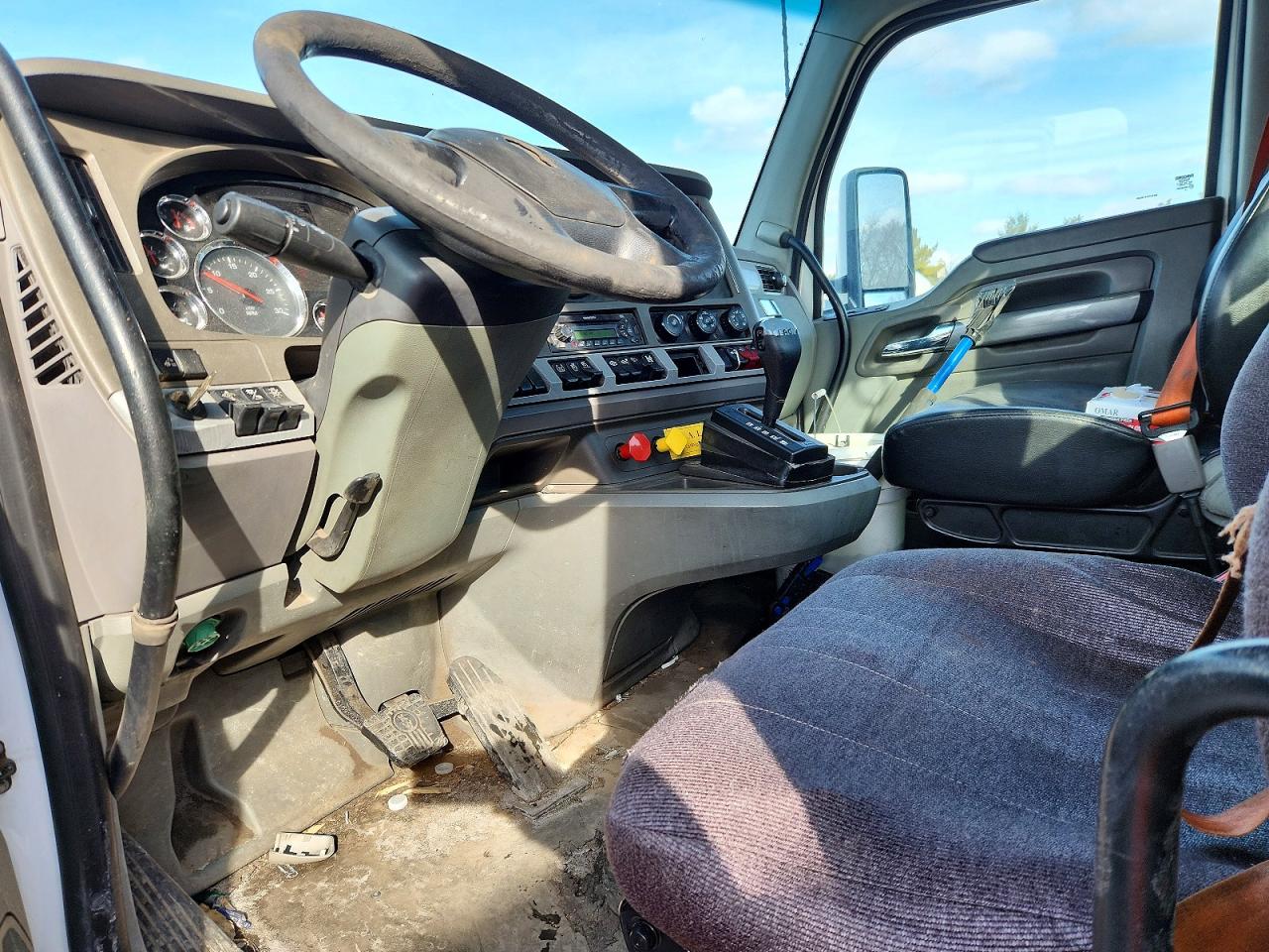 2014 KENWORTH All other VIN 1XKYA48X4EJ402604 photo 5
