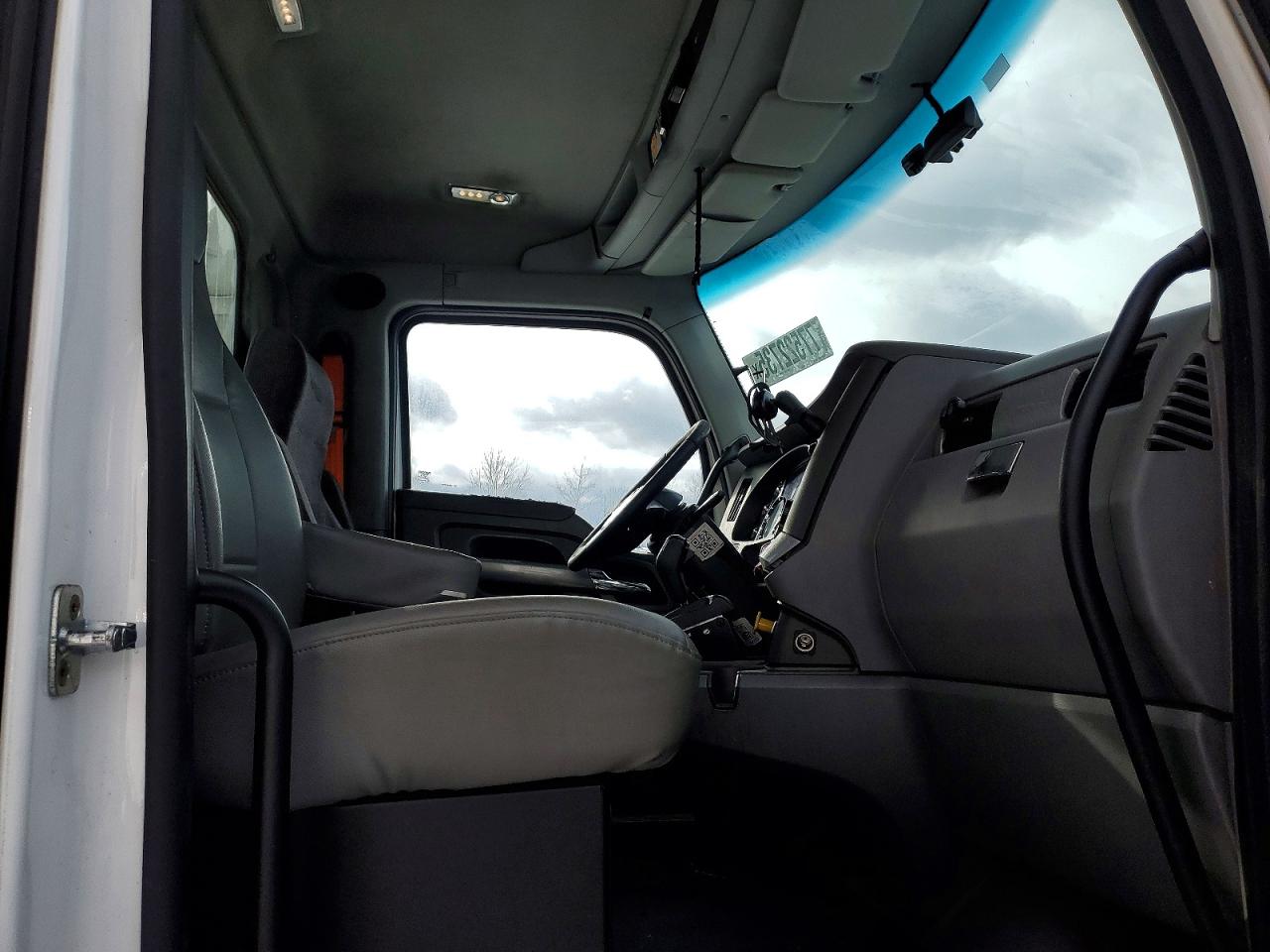 2016 KENWORTH All other VIN 1XKYA48X9GJ119182 photo 5