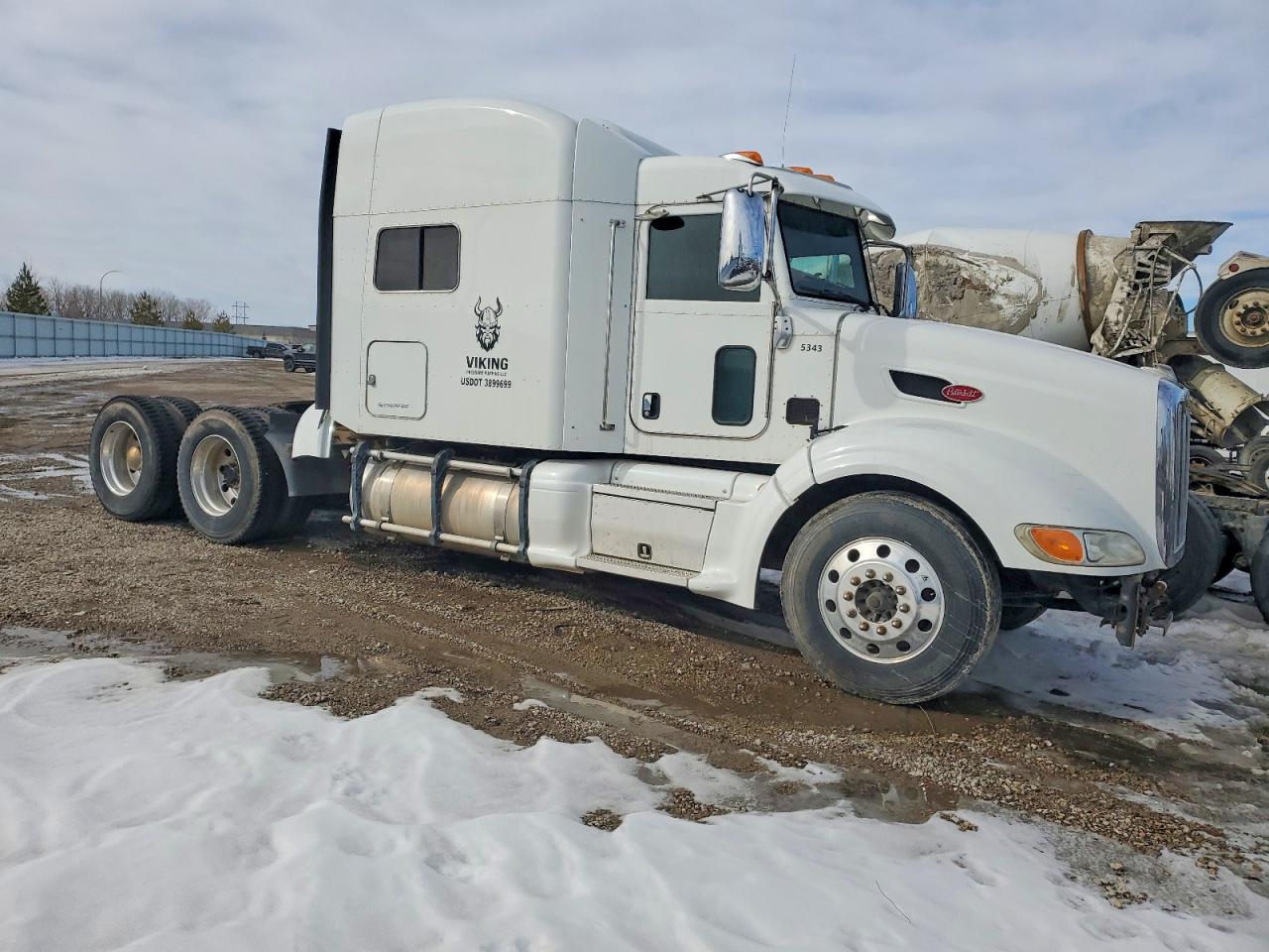 2013 PETERBILT All models VIN 1XPHDP9X1DD165343 photo 1
