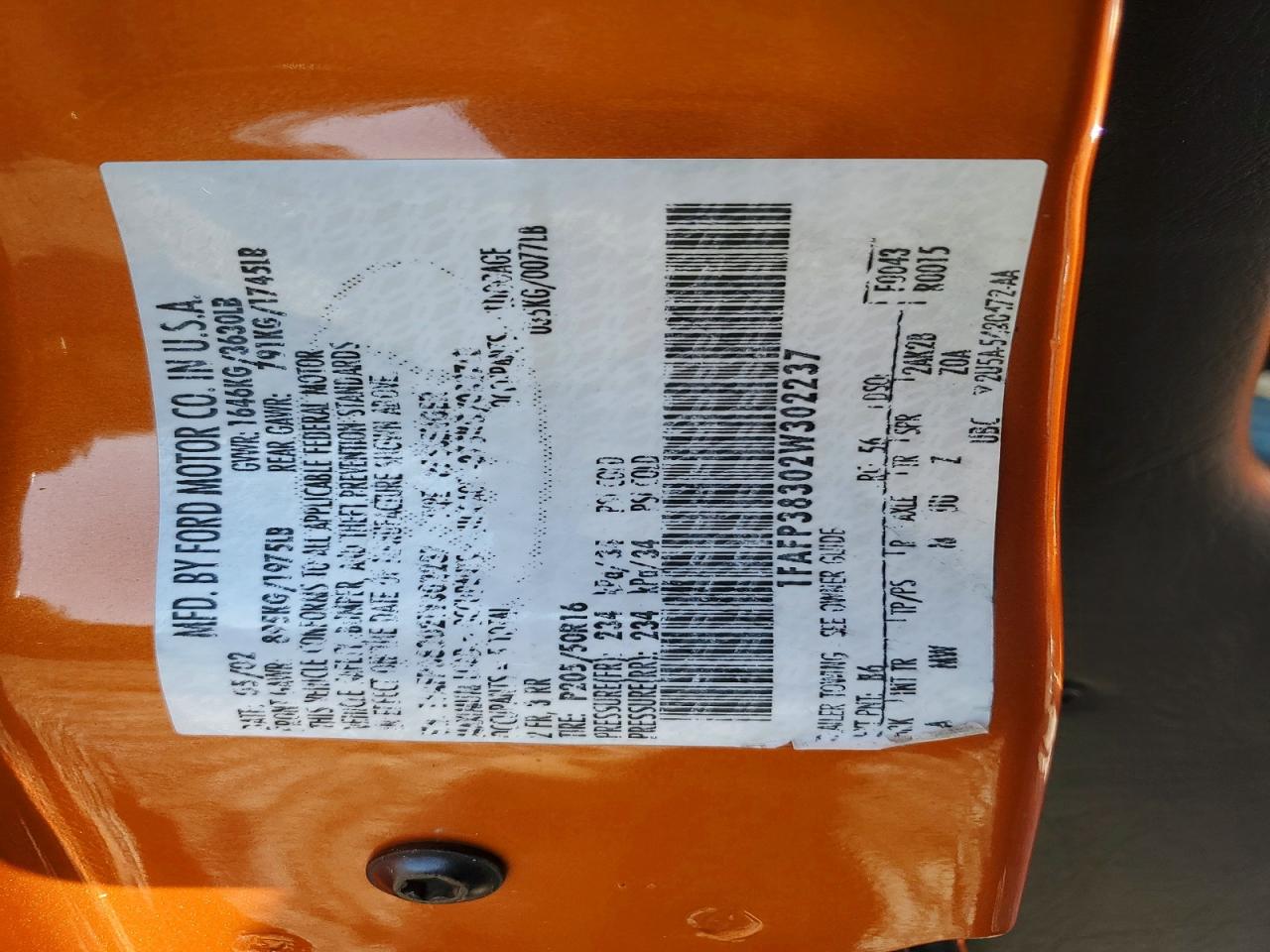 2002 Ford Focus VIN 1FAFP38302W302237 photo 12