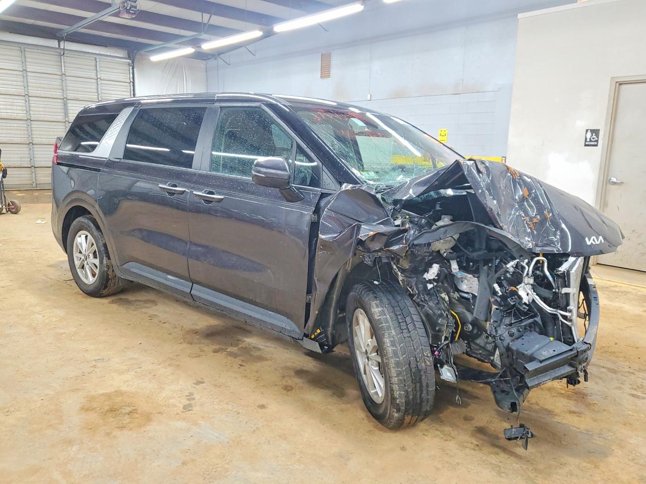 2024 Kia Carnival l VIN KNDNB4H3XR6448309 photo 4