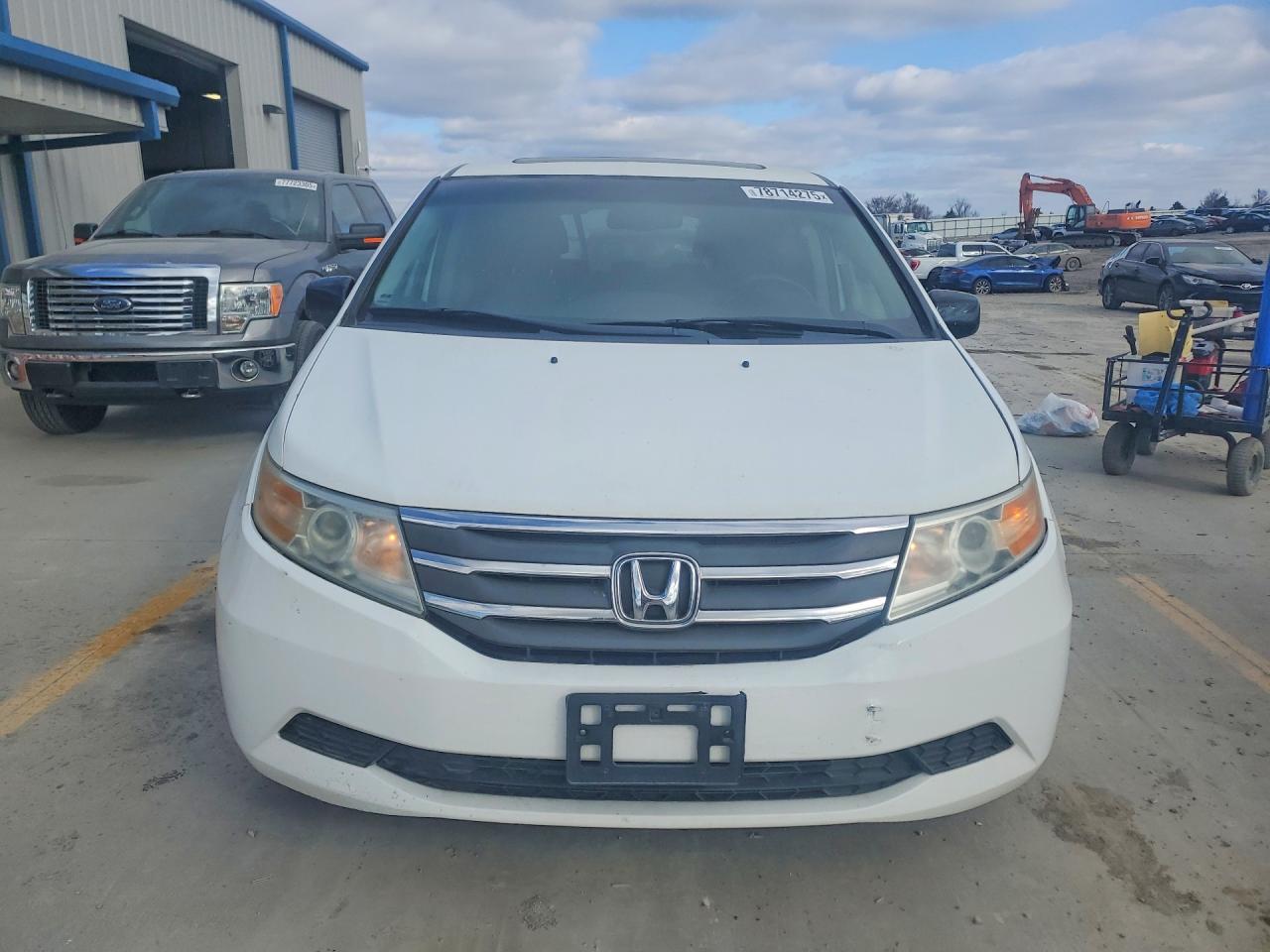2011 Honda All models VIN 5FNRL5H64BB019028 photo 5