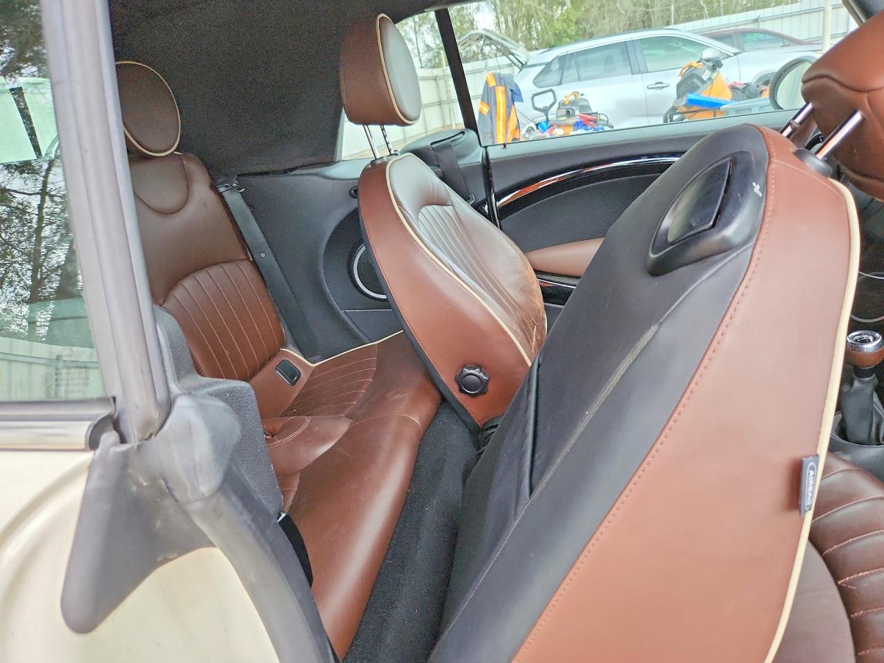 2012 Mini Cooper VIN WMWZP3C56CT296606 photo 10
