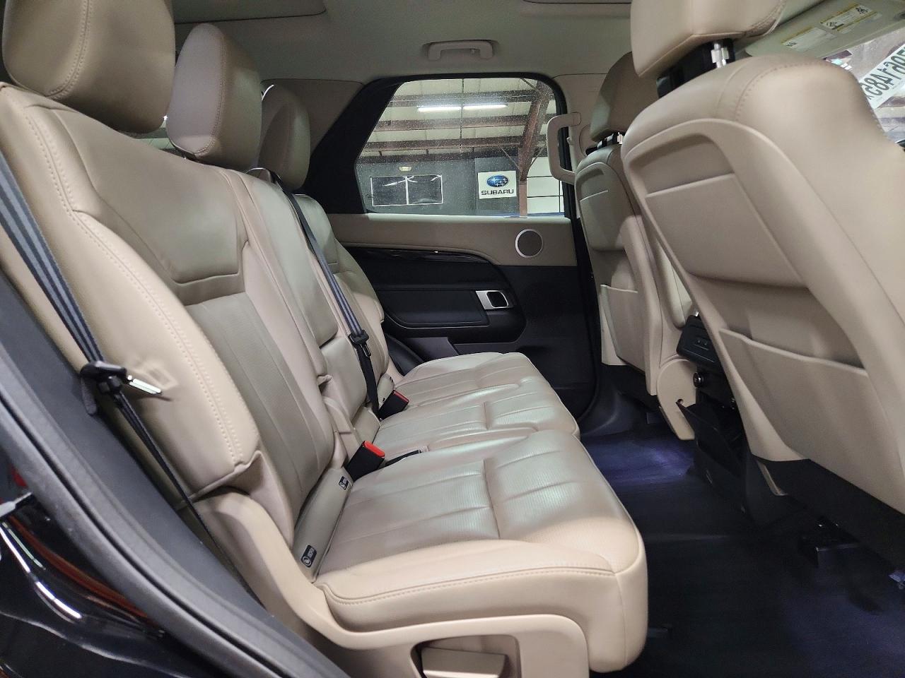 2018 Land Discovery VIN SALRG2RV9JA057928 photo 11
