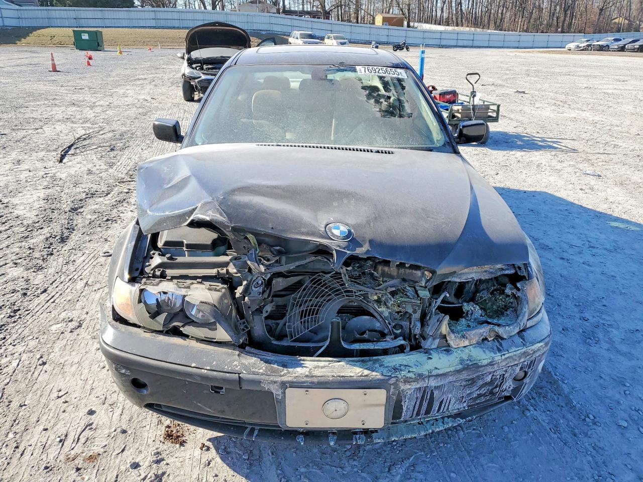 2003 BMW 3 series VIN WBAET37483NJ32600 photo 5