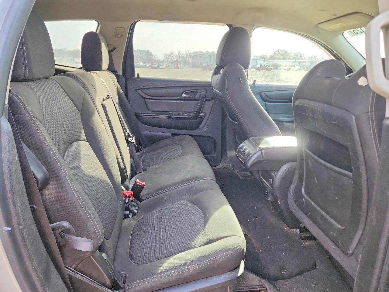 2017 Chev Traverse VIN 1GNKVGKD3HJ110363 photo 10