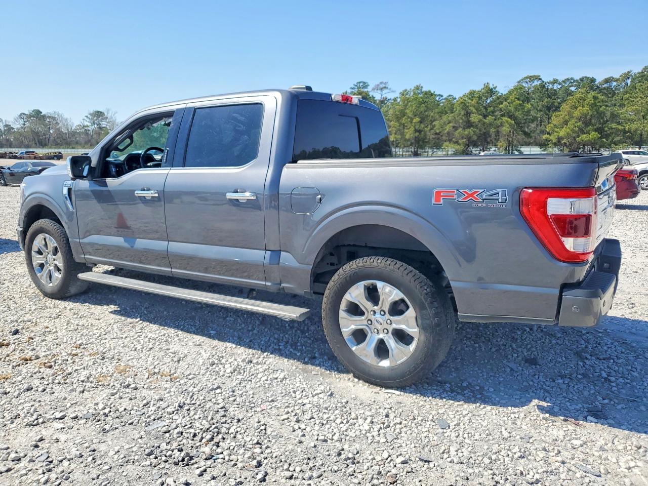 2021 Ford F150 VIN 1FTFW1E85MFB86585 photo 2